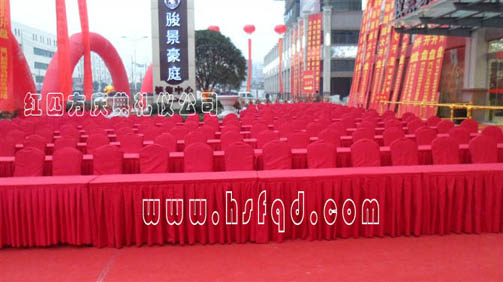 【貴賓椅 長(zhǎng)條桌 紅色貴賓椅+紅色椅套+金色蝴蝶結(jié) 貴賓椅+白色椅套+藍(lán)色蝴蝶結(jié)】